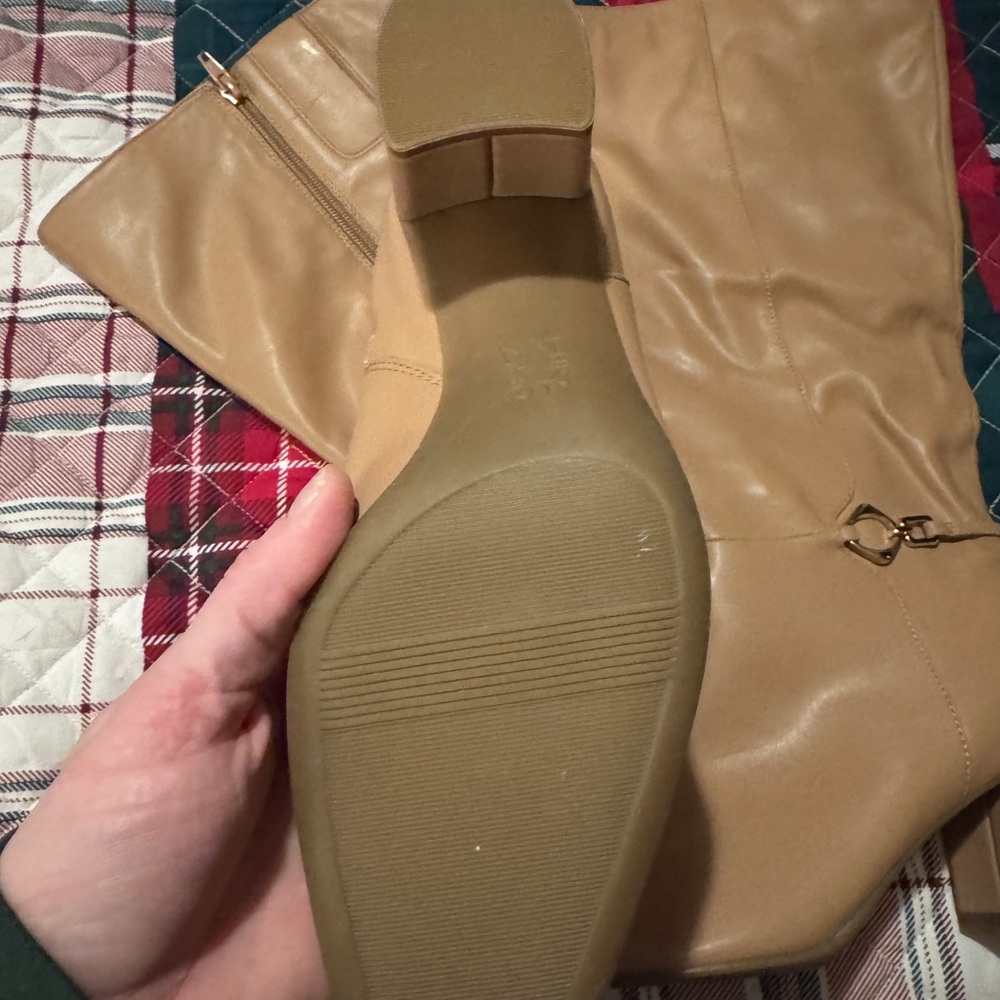 Naturalizer Tan Heeled Boots - Picture 4 of 6